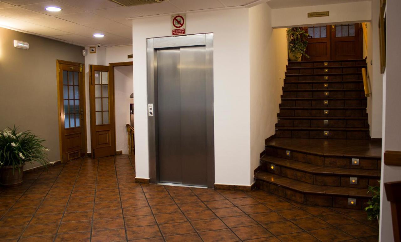 Pension Mariola Agres エクステリア 写真